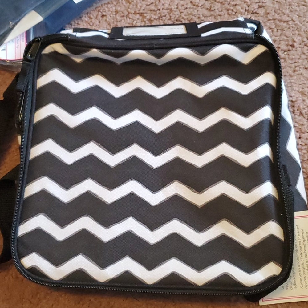 Thirty One Square Thermal Pan Holders